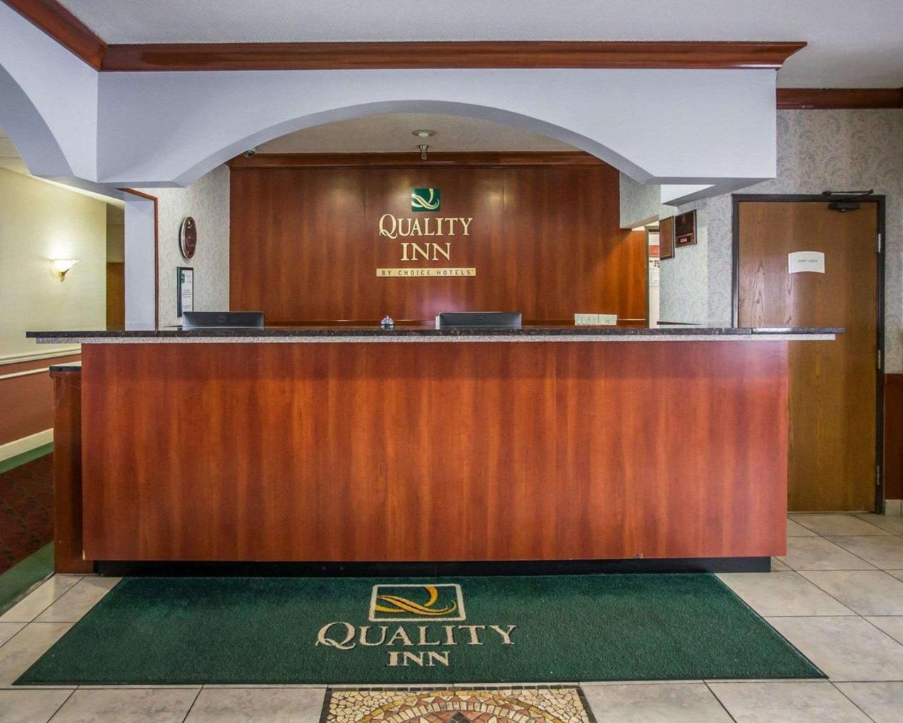 Quality Inn Peru Near Starved Rock State Park מראה חיצוני תמונה